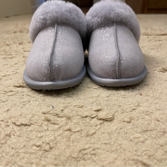🎉HP🎉 BNWOT Ugg Women’s Scuffette II Metallic Spots - Picture 6 of 8